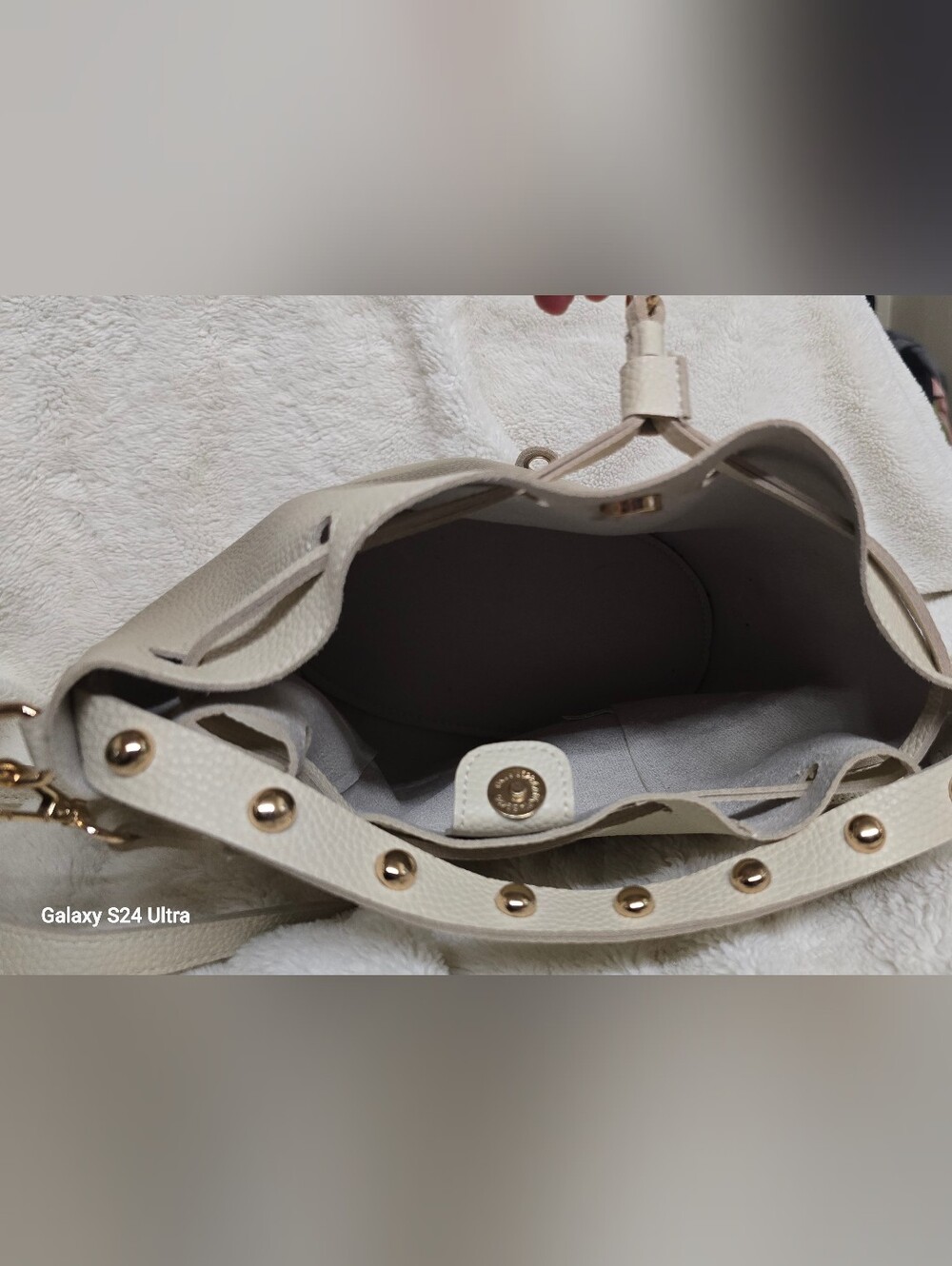 Cream Pebbled Leather Drawstring Shoulder Bucket Bag with Gold Accents - Picture 3 of 5